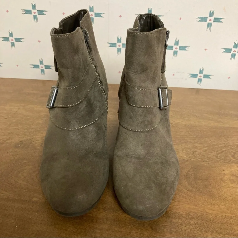 Arizona Jean Company Lady Brown Faux Suede Ankle Boots 8M